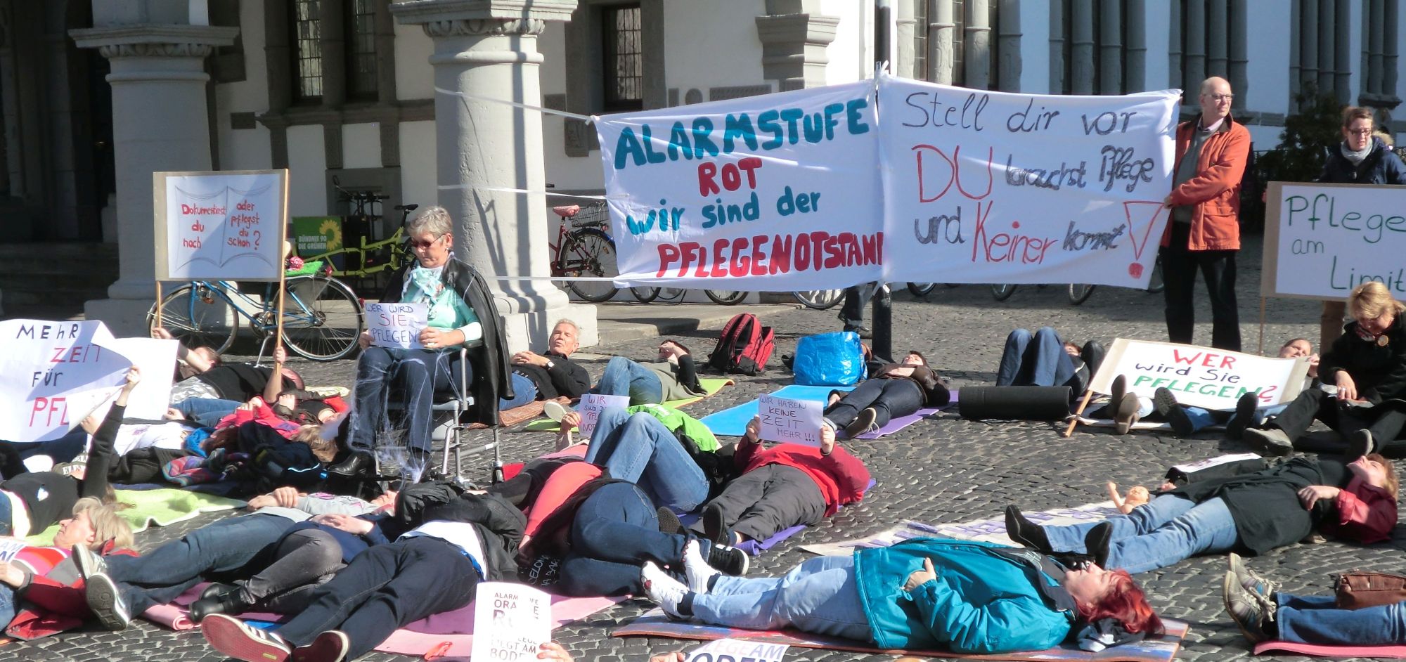 Grüne sorgen für gute Pflege