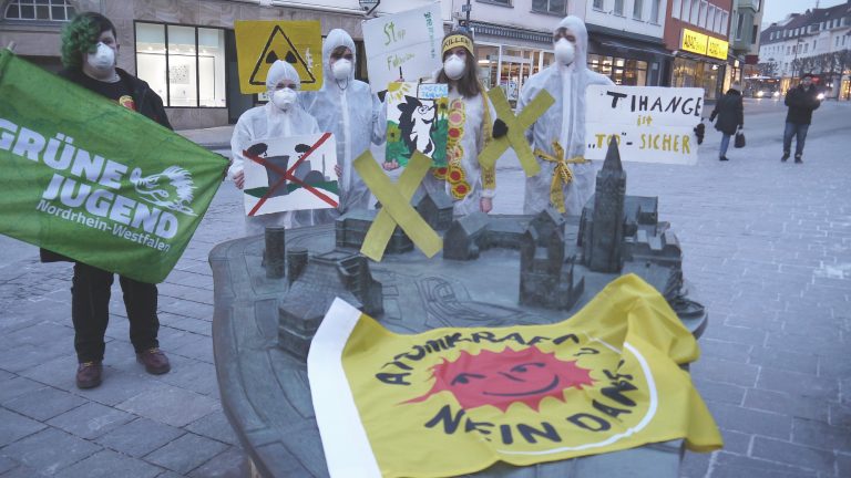 Fukushima-Mahnwache fordert politische Konsequenzen – Augenzeuge berichtet vom Nukleardesaster