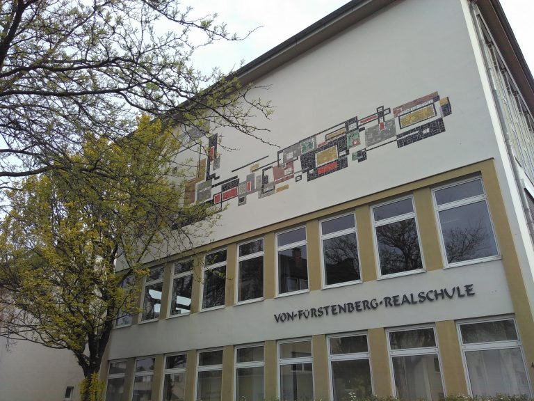 Grüne Ratsfraktion: Wir brauchen eine weiterführende Schule am Fürstenberg-Standort im Riemeke