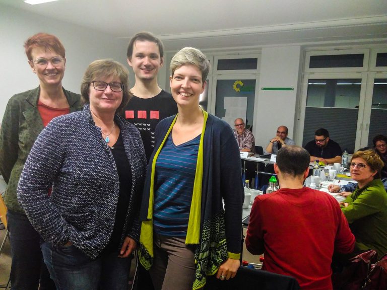 Norika Creuzmann neben Wibke Brems und Ute Koczy in den OWL-Bezirksrat gewählt