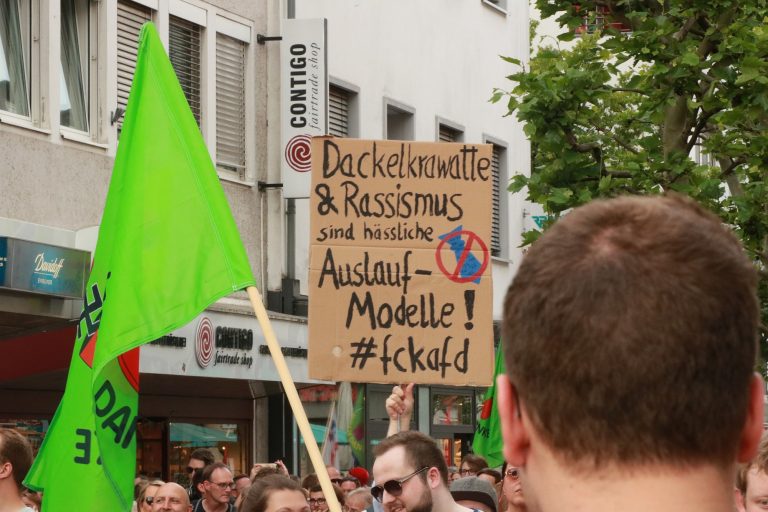 „Kein Halali für die Demokratie in Paderborn“