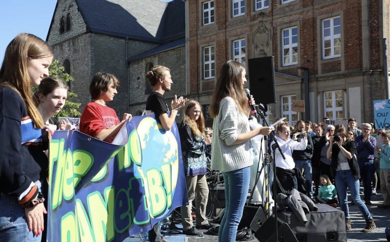 #AlleFürsKlima: “Wir müssen diese Doppelmoral bekämpfen!” Rede von Sara, Grüne Jugend