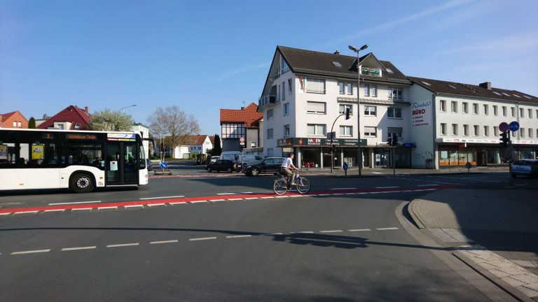 Baustein für mehr Radfahrsicherheit – Grüne wollen Klarheit bei Fahrbahnmarkierungen