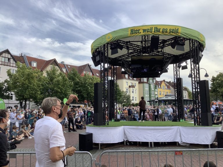 Robert Habeck – morgiges Marktplatz-Open Air mit Gebärdedolmetschern und der NaDu-Band