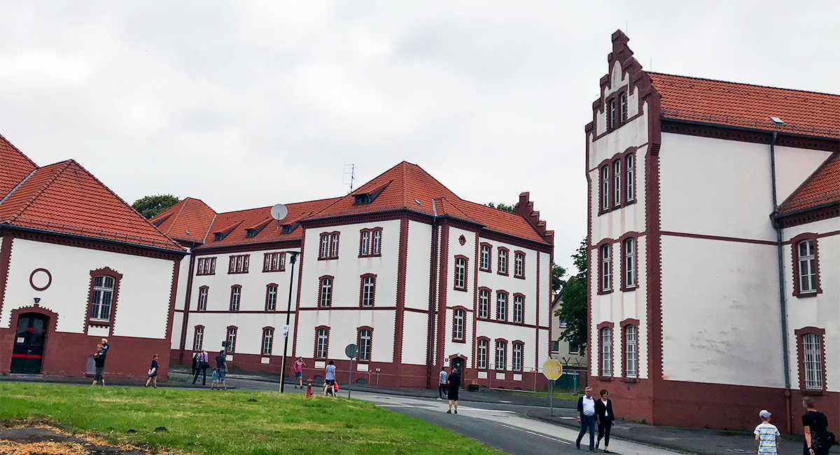 Denkmalgeschützte Gebäude auf dem Gelände der ehemaligen Alanbrooke-Kaserne.