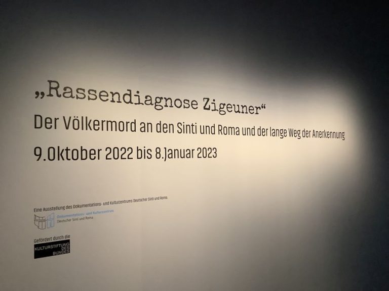 Grüne Kulturtour #2 greift Ausstellungsthema “Rassendiagnose Zigeuner”auf